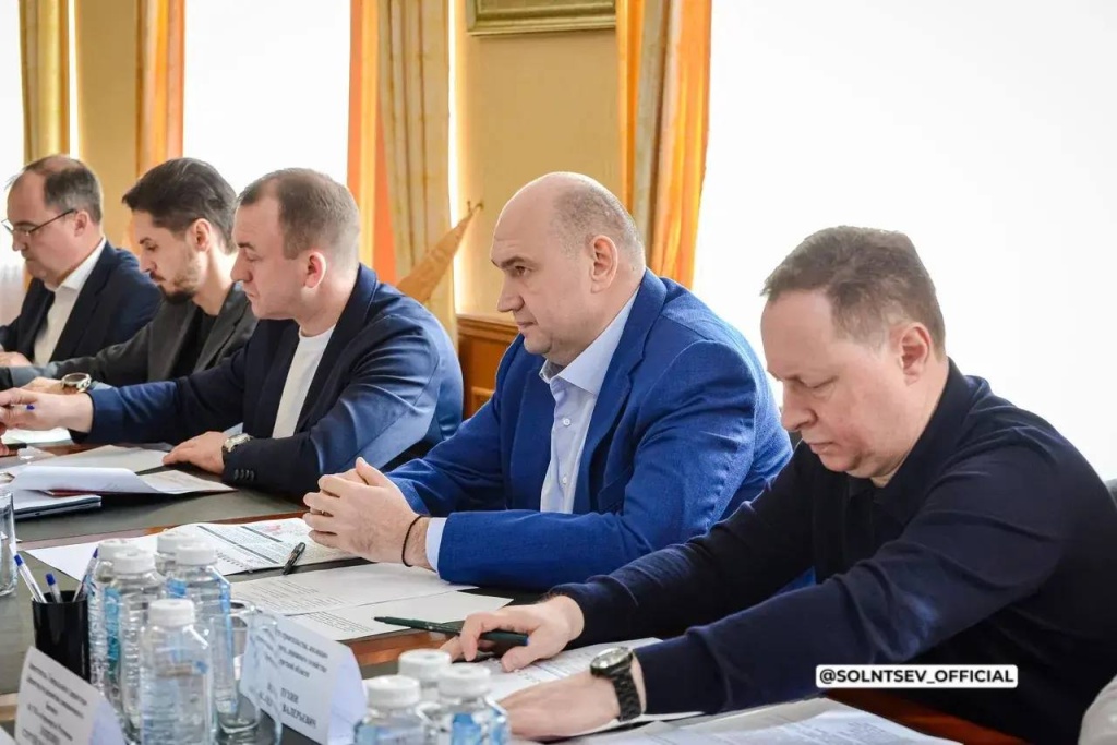 Губернатор Оренбуржья и замминистра транспорта РФ оценили темпы строительства нового аэровокзала