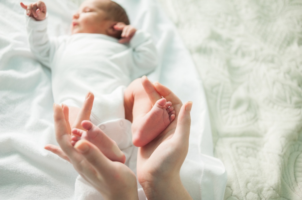 В Югре проводятся занятия для мам детей, родившихся раньше срока