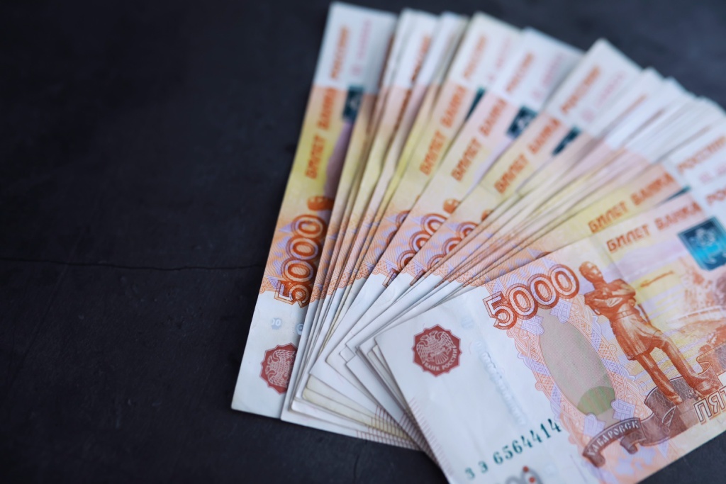 Идеальной пенсией россияне считают 100 000 рублей