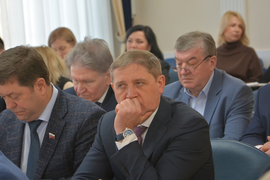 Воронеж вводит социальный сбор с застройщиков: новые жилые кварталы получат школы и детские сады Воронеж вводит социальный сбор с застройщиков: новые жилые кварталы получат школы и детские сады