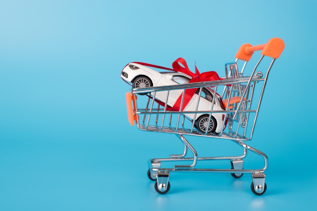 Ozon запускает продажу автомобилей с пробегом