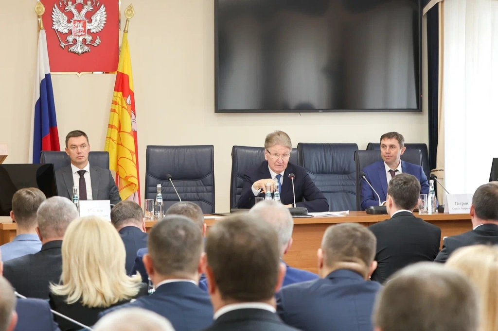 Депутаты Воронежской гордумы избрали нового председателя — Героя России Андрея Дьяченко Депутаты Воронежской гордумы избрали нового председателя — Героя России Андрея Дьяченко