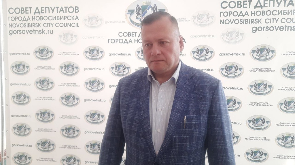 Депутаты горсовета Новосибирска: реклама под контролем Депутаты горсовета Новосибирска: реклама под контролем