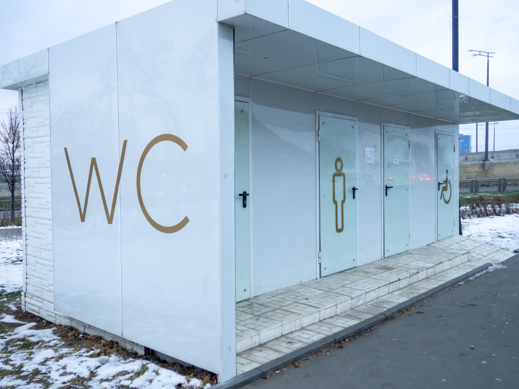 В ноябре в Екатеринбурге появятся новые общественные туалеты за 30 миллионов рублей