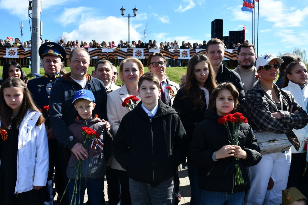 День Победы в Иванове: торжественный парад и память о подвиге День Победы в Иванове: торжественный парад и память о подвиге