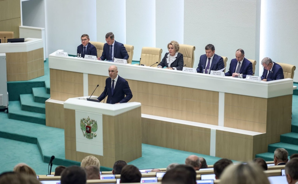 Председатель Заксобрания Ульяновской области Валерий Малышев принял участие в парламентских слушаниях в Москве