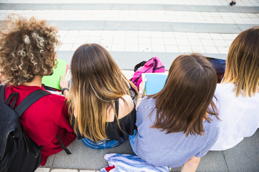 Эффективные модели трудоустройства несовершеннолетних представили в мэрии Оренбурга