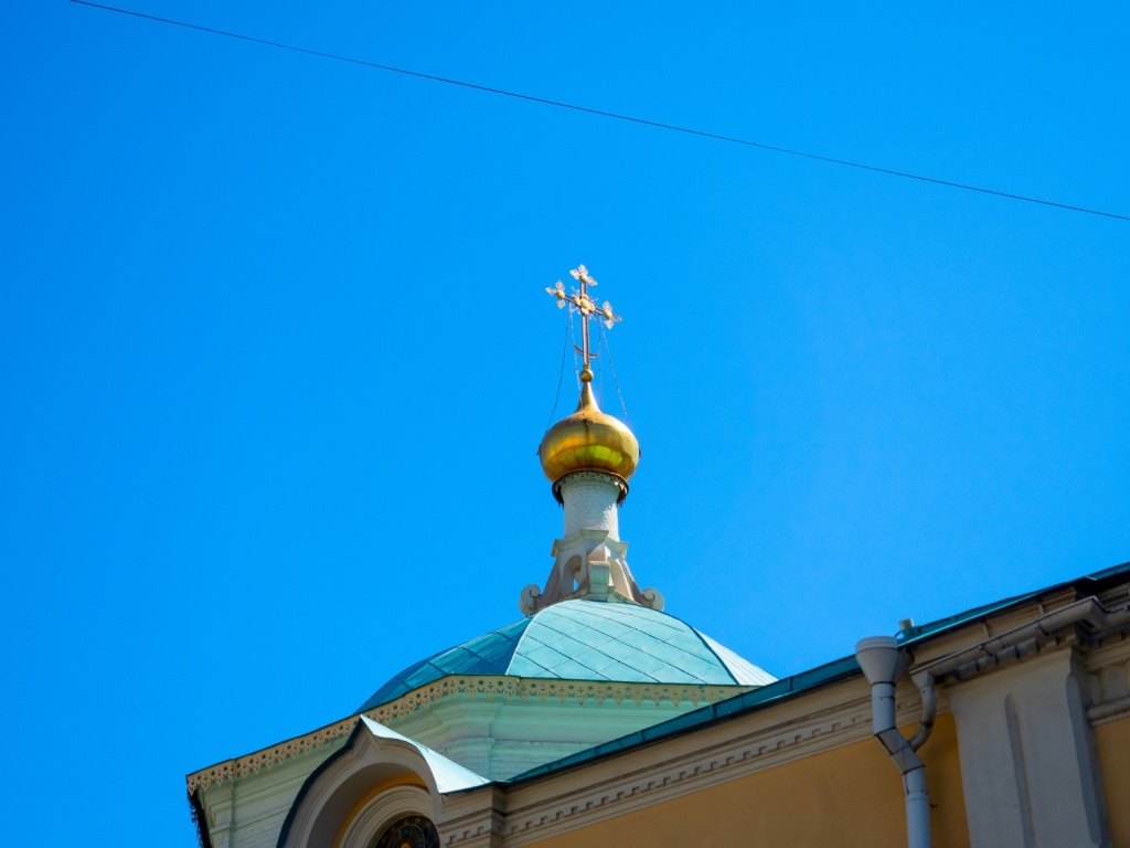 В Пскове отреставрировали уникальный механизм часов на колокольне Троицкого собора