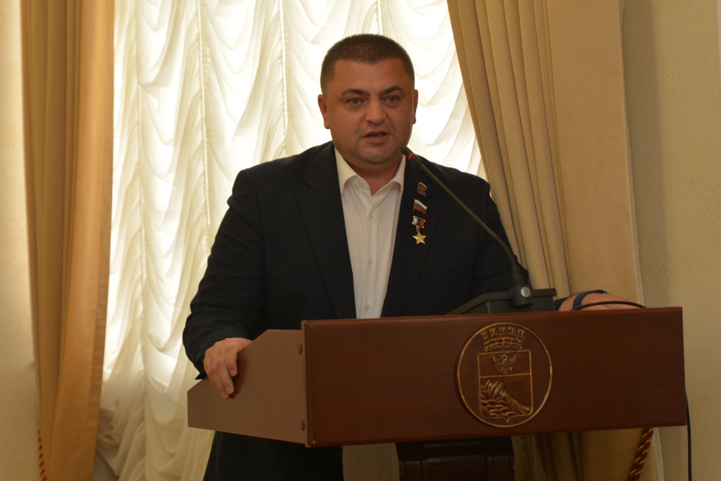Андрей Дьяченко: «Ваш труд прославляет Воронеж и Россию» — в столице Черноземья чествовали работников спорта