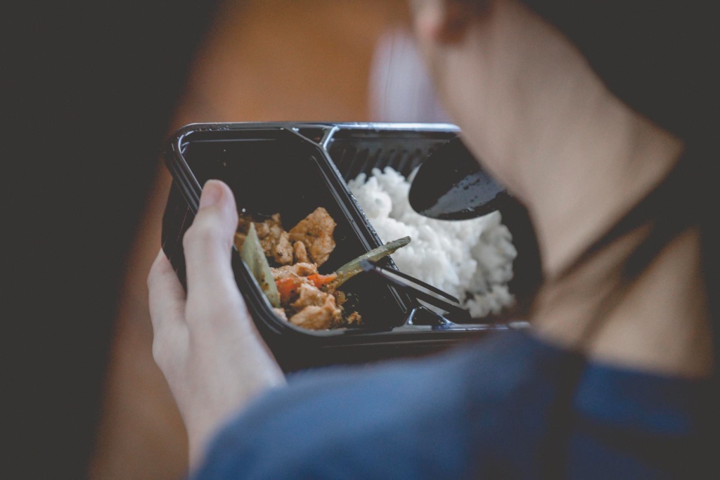 «Яндекс лавка» открыла первый офлайн-магазин в Москве